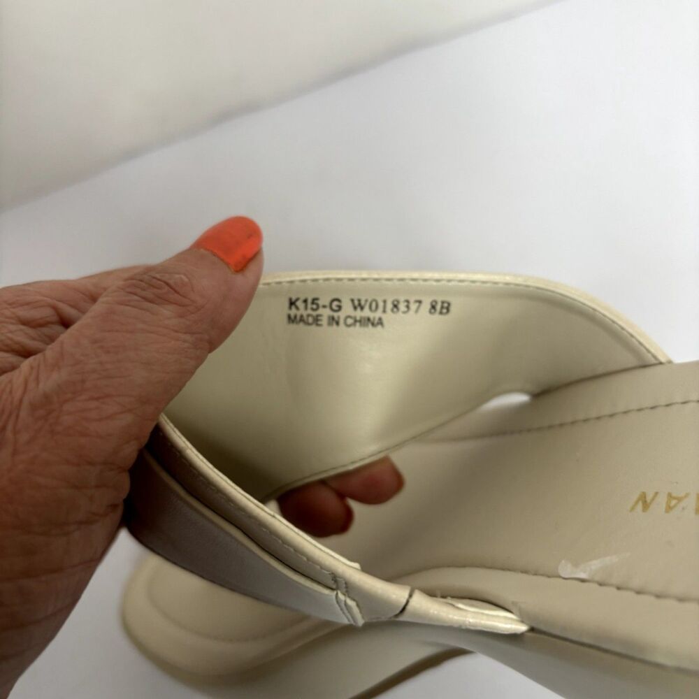 Cole Haan Thong Wedge Sandals Leather Beige White Gold Hardware Womens 8B - Picture 7 of 8